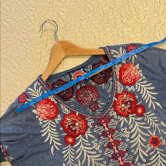 Embroidered Floral V-Neck Top - Blue and Red - Picture 9 of 11
